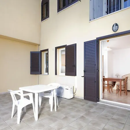 Hotel apartamentowy Holiday Homes Otranto