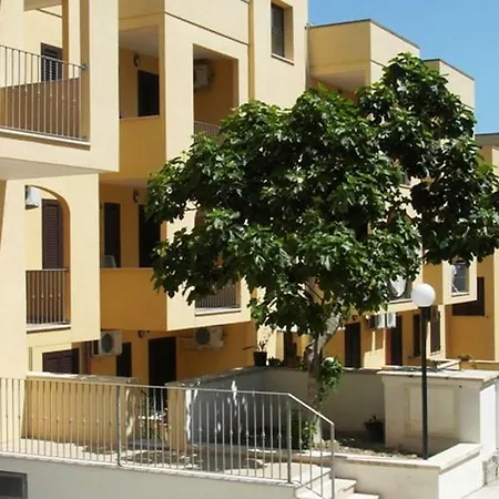 Holiday Homes Hotel apartamentowy
