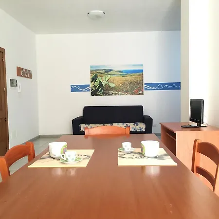 Holiday Homes Hotel apartamentowy Otranto