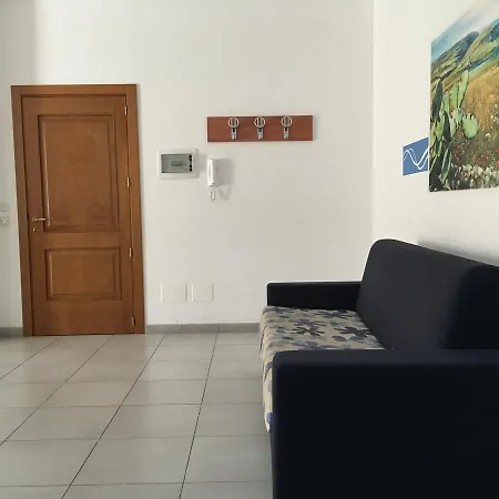 Holiday Homes Hotel apartamentowy Otranto